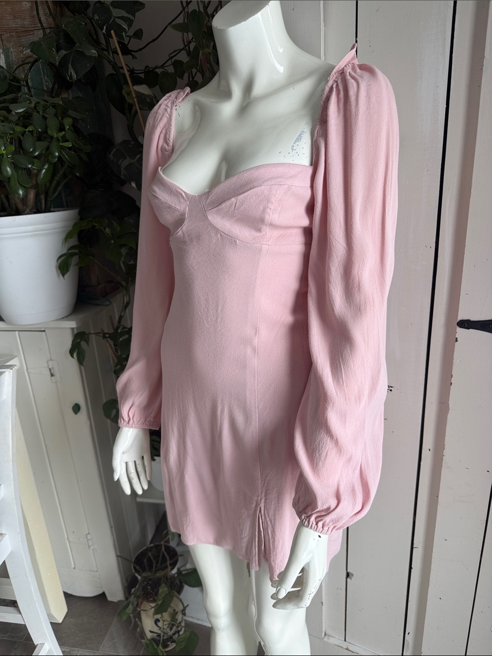 Wilfred  Aritzia Novella dress Light Pink Long-Sleeve Mini Dress size 4 - Picture 6 of 12
